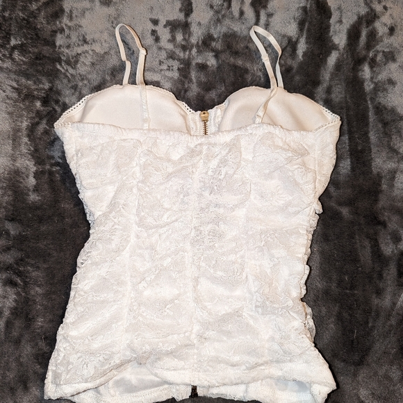 White Zipper Tank Top - Picture 3 of 3